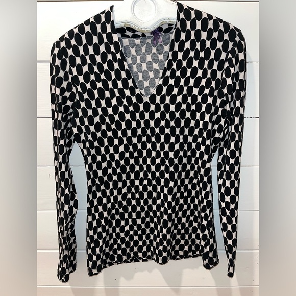 📍 LAURÈL Black and White Patterned V-Neck Top – Size CAN 12 - Picture 1 of 9